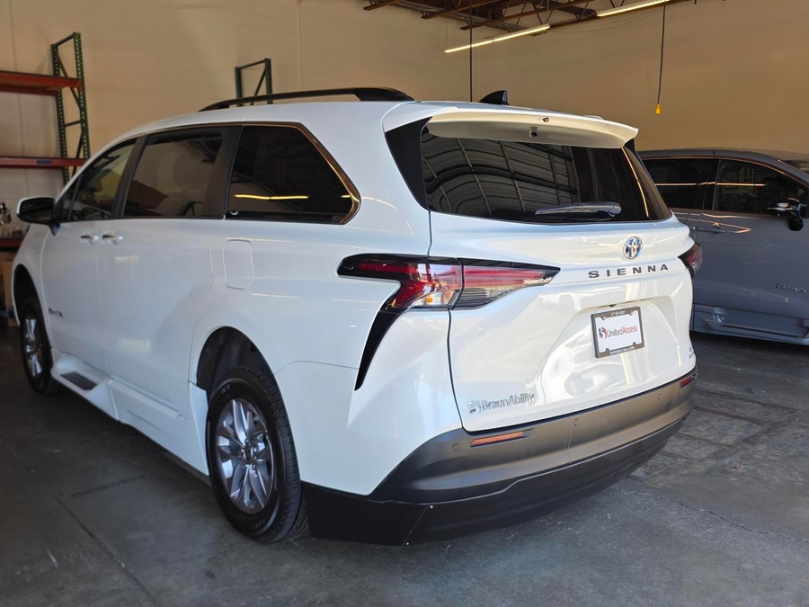 Used 2023 Toyota Sienna Hybrid XLE - BraunAbility Side Entry Fold Out Automatic Ramp