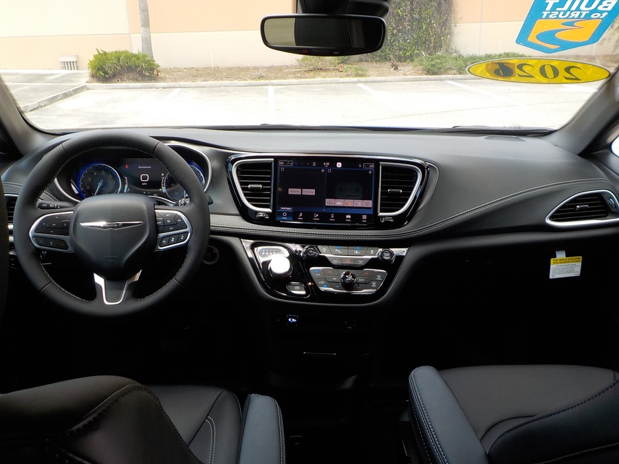 Blue Chrysler Pacifica image number 8
