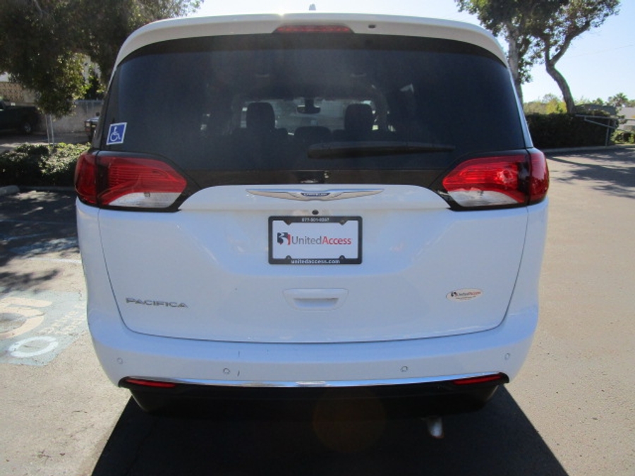 Used 2018 Chrysler Pacifica Touring L - VMI Side Entry Entry In Floor Automatic Ramp