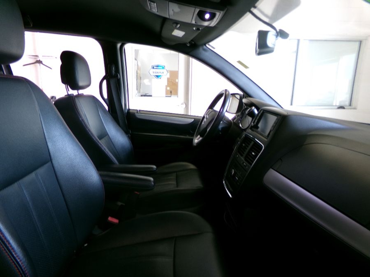 2018 DODGE GRAND CARAVAN - Image 10