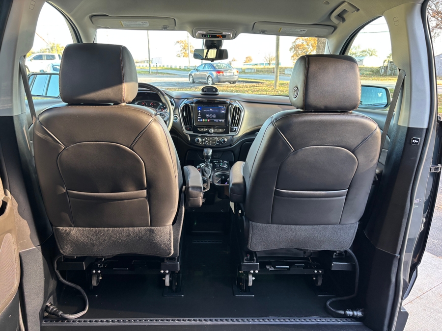 Used 2021 Chevrolet Traverse RS - BraunAbility Side Entry Entry In Floor Automatic Ramp