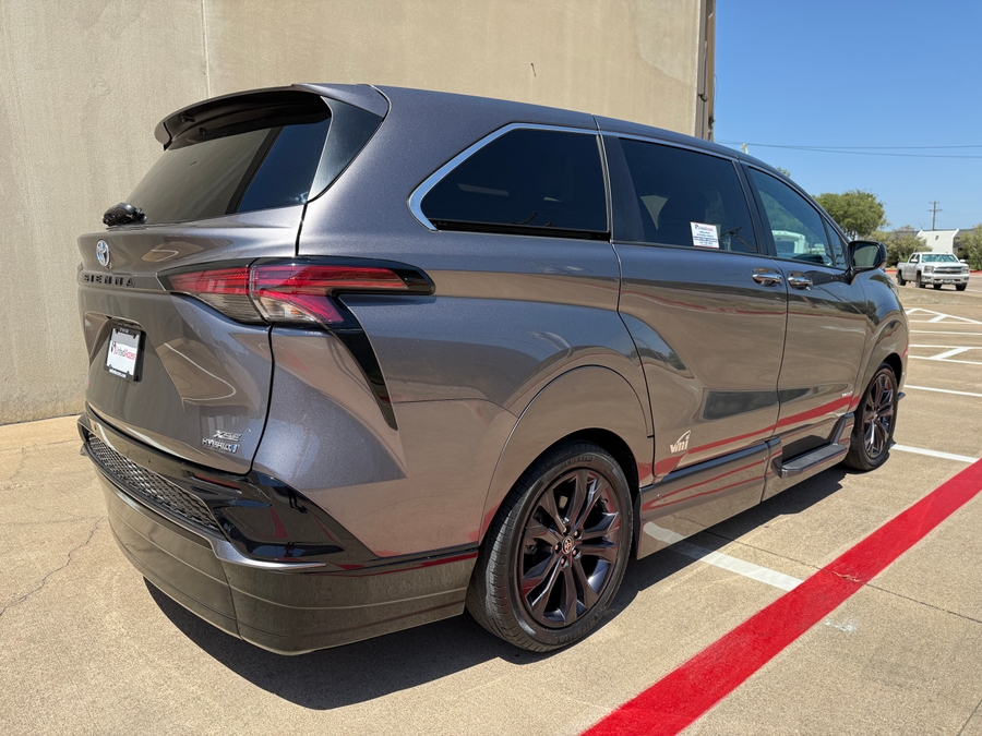 Used 2021 Toyota Sienna Hybrid XSE - VMI Side Entry In Floor Automatic Ramp