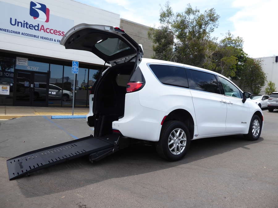 Used 2025 Chrysler Pacifica Select Safety - BraunAbility Rear Entry Fold Out Manual Ramp