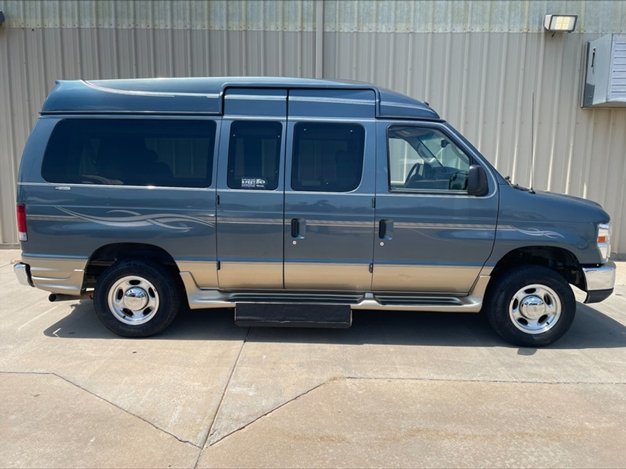 Used 2013 Ford E-Series E-150 - OTH Side Entry Lift Automatic Ramp