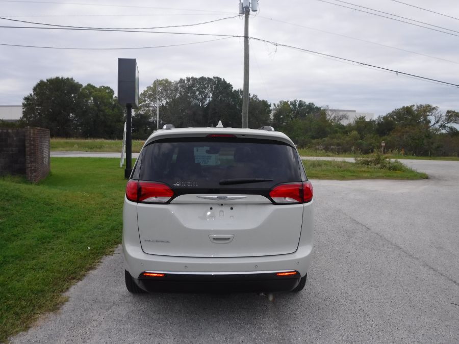 Blanco Chrysler Pacifica número de imagen 5
