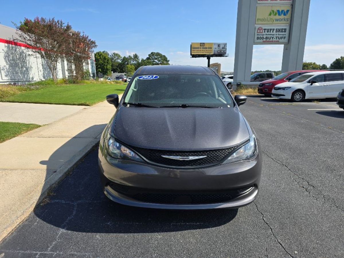 2023 CHRYSLER VOYAGER - Image 3