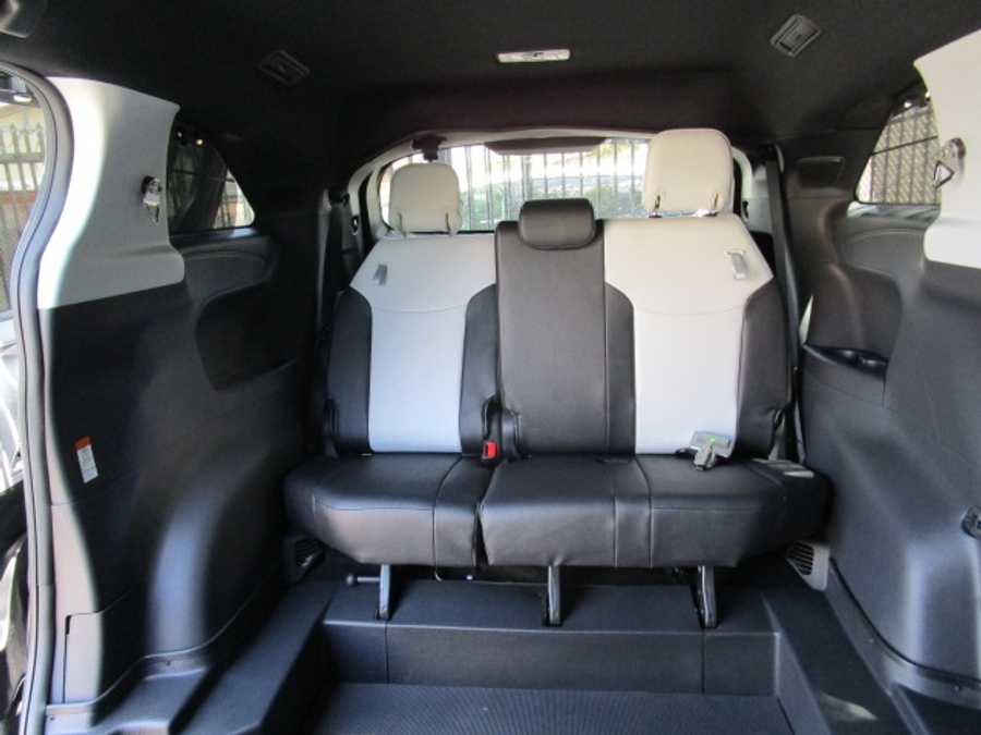 New 2026 Toyota Sienna Hybrid AWD XSE - VMI Side Entry In Floor Automatic Ramp