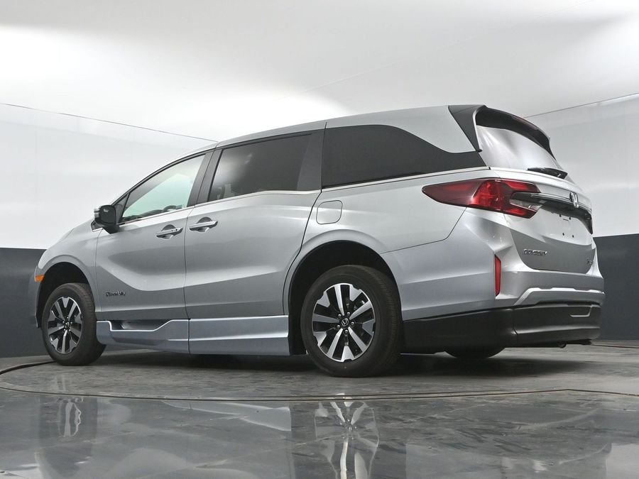 New 2025 Honda Odyssey EX-L - BraunAbility Side Entry Entry In Floor Automatic Ramp