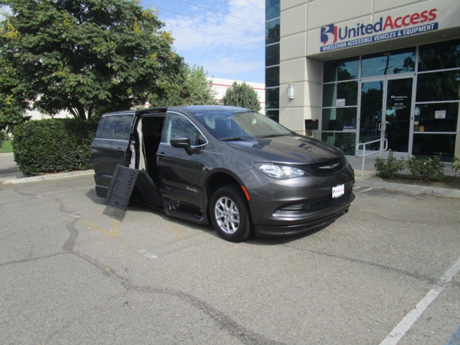 Used 2022 Chrysler Voyager LX - BraunAbility Side Entry Fold Out Automatic Ramp