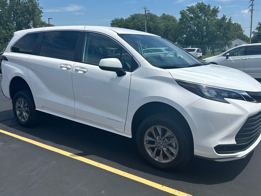 Used 2024 Toyota Sienna Hybrid LE - VMI Rear Entry Entry Fold Out Manual Ramp