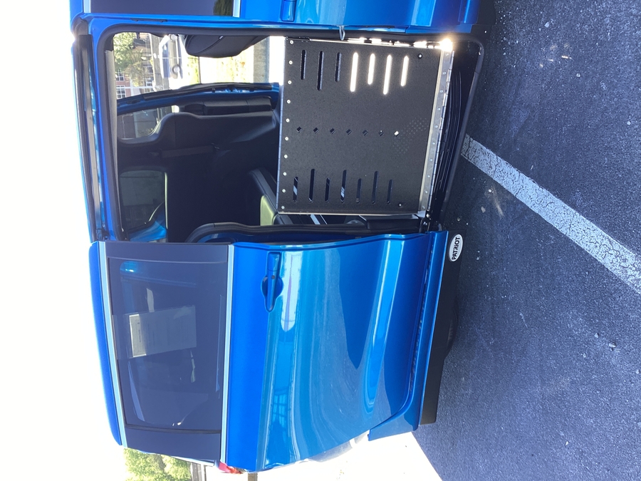 Blue Chrysler Pacifica image number 4