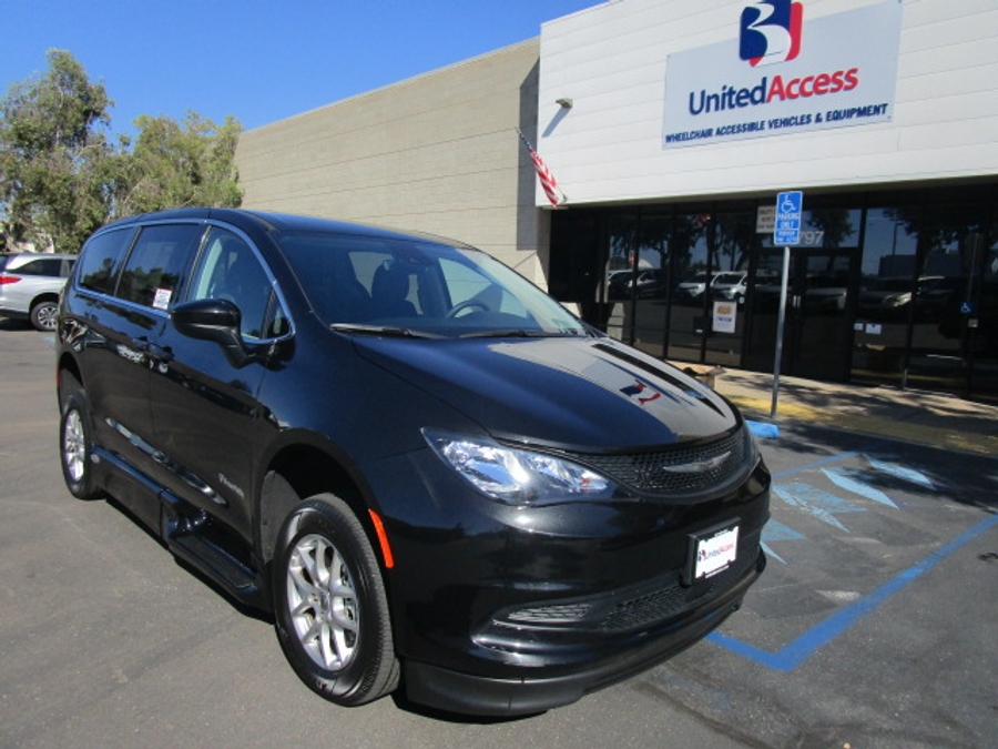 Used 2023 Chrysler Voyager LX - BraunAbility Side Entry Entry Fold Out Automatic Ramp