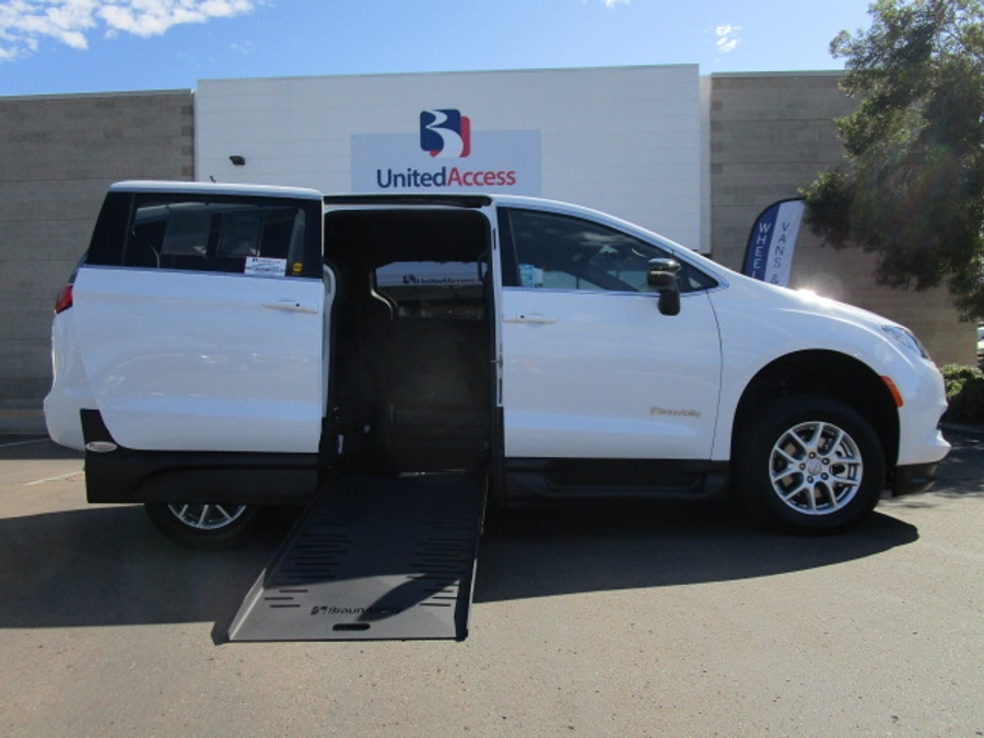 New 2025 Chrysler Voyager LX - BraunAbility Commercial Side Entry Entry Fold Out Manual Ramp