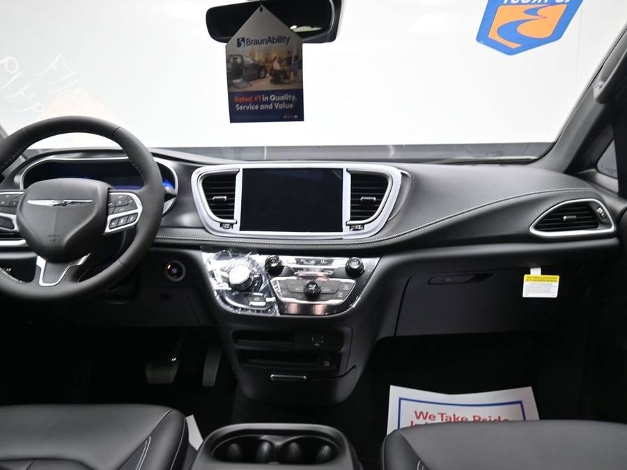 New 2026 Chrysler Pacifica Select Plus - BraunAbility Rear Entry Fold Out Manual Ramp