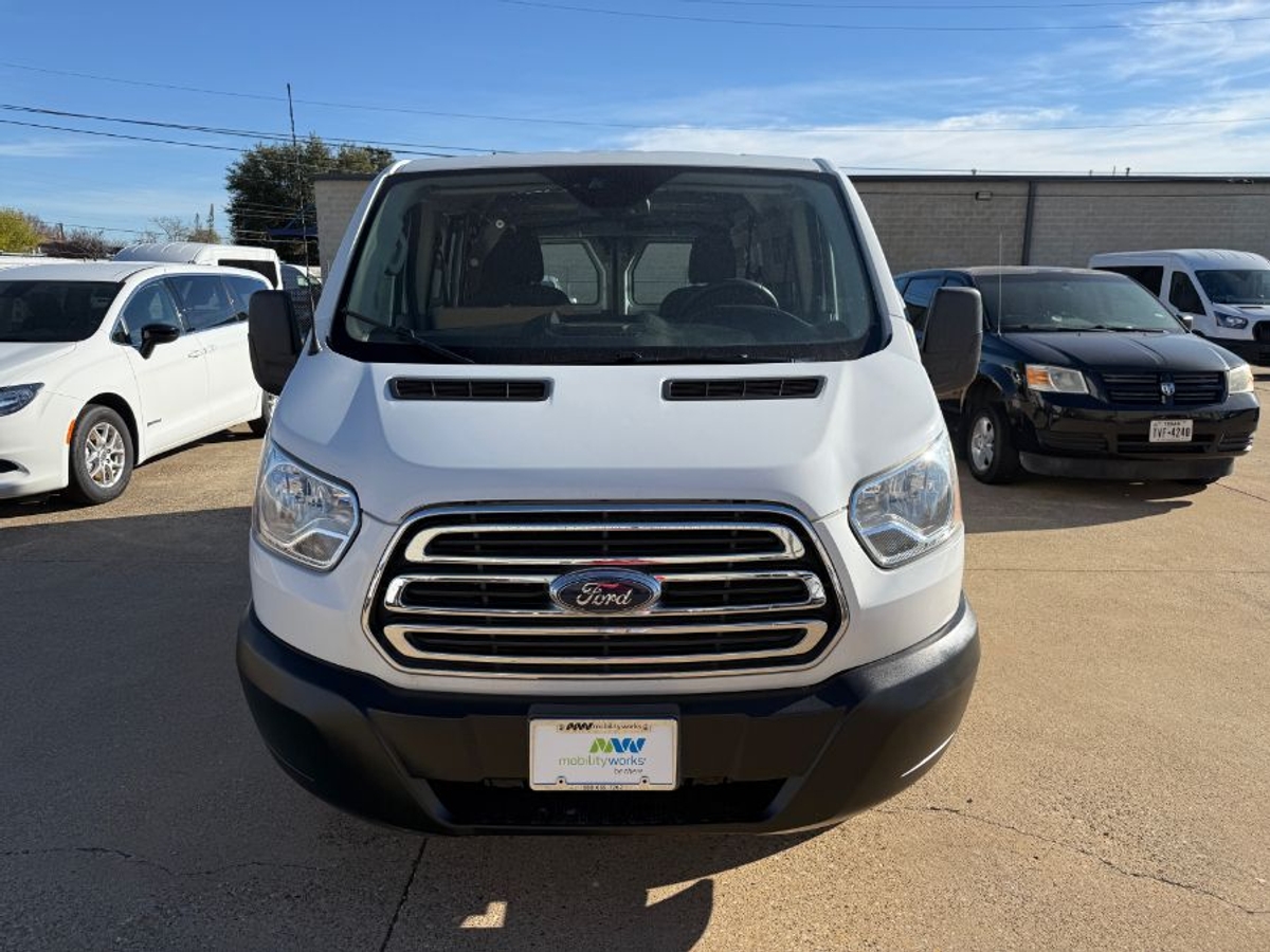 White Ford T250 image number 8