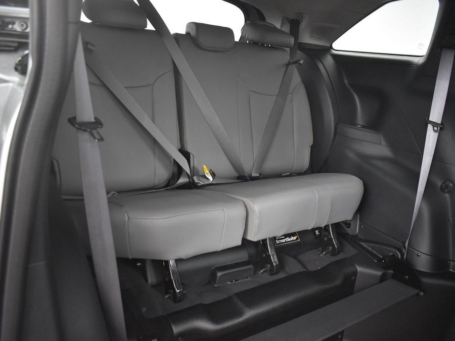 New 2025 Toyota Sienna Hybrid XLE Plus - BraunAbility Side Entry Entry Fold Out Automatic Ramp