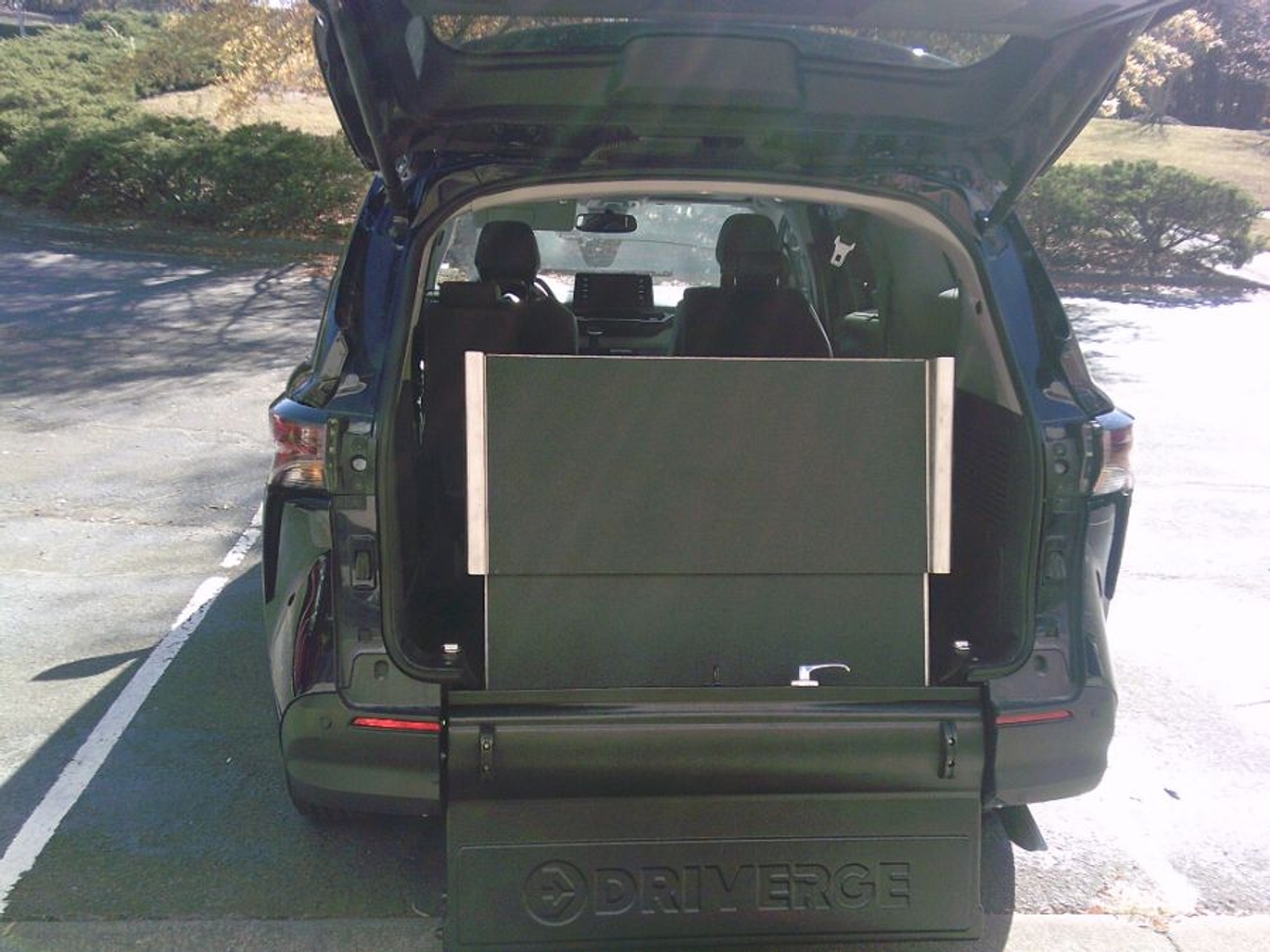 2024 TOYOTA SIENNA - Image 6