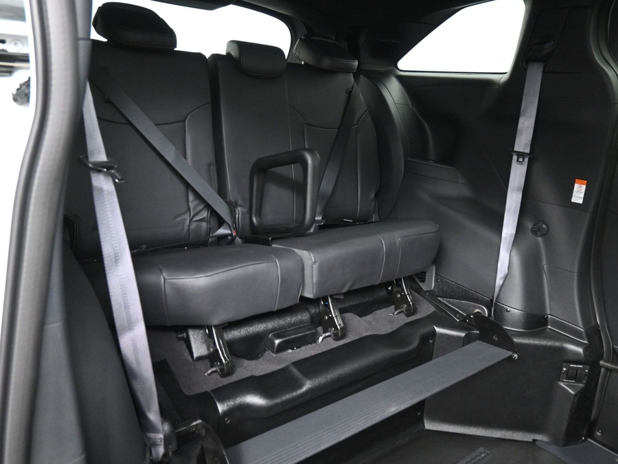 New 2025 Toyota Sienna Hybrid XSE Sport - BraunAbility Side Entry Entry Fold Out Automatic Ramp