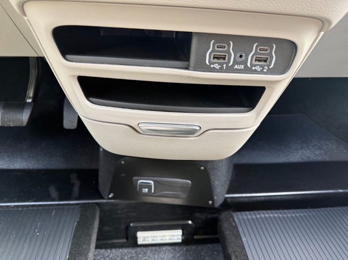 2024 CHRYSLER VOYAGER - Image 17