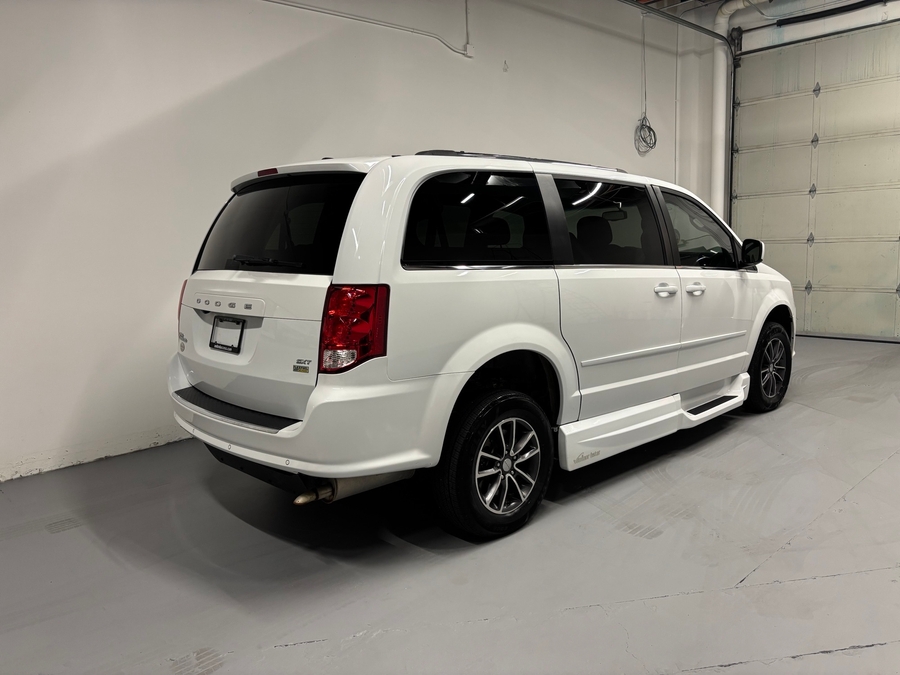Used 2017 Dodge Grand Caravan SXT - VMI Side Entry In Floor Automatic Ramp