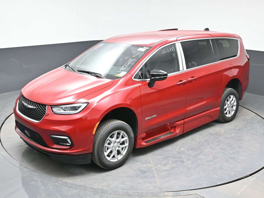 Red Chrysler Pacifica image number 20