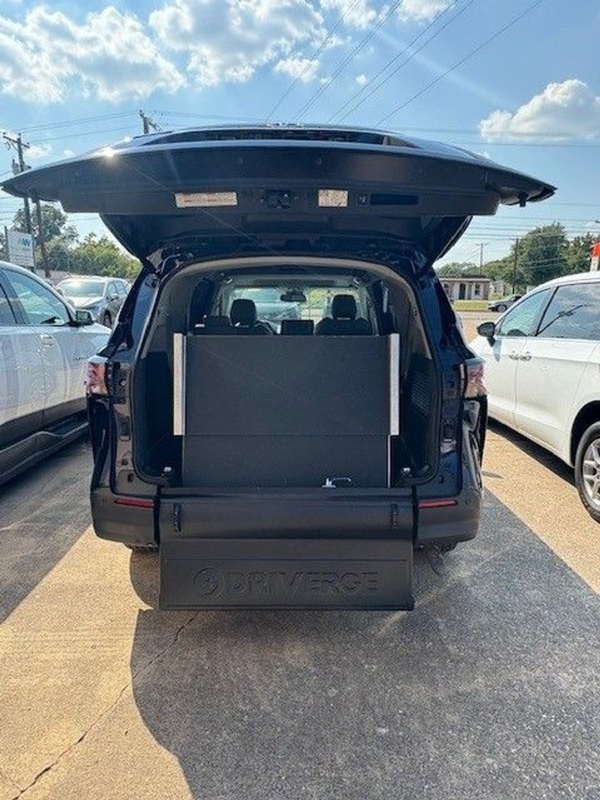 2024 TOYOTA SIENNA - Image 14