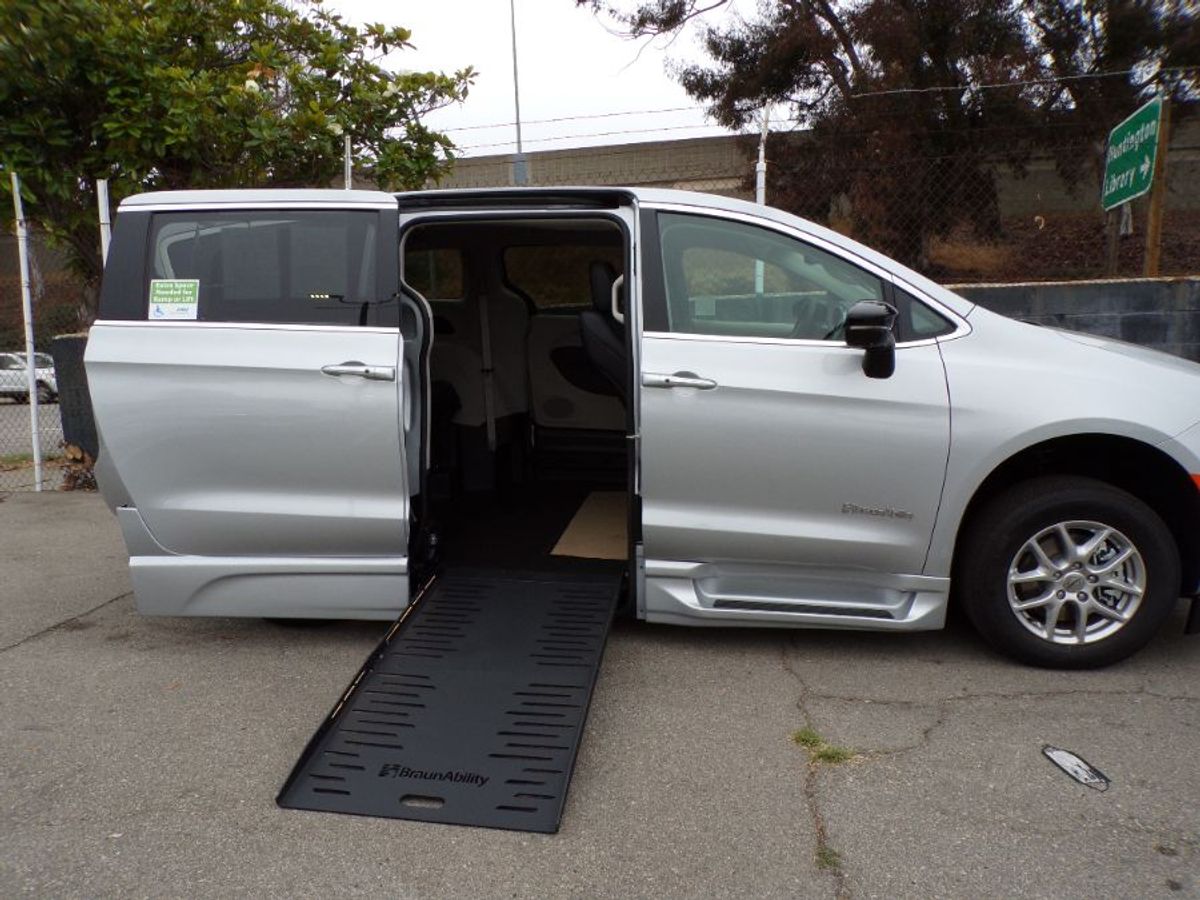 Silver Chrysler Pacifica with Side Entry Automatic Fold Out ramp