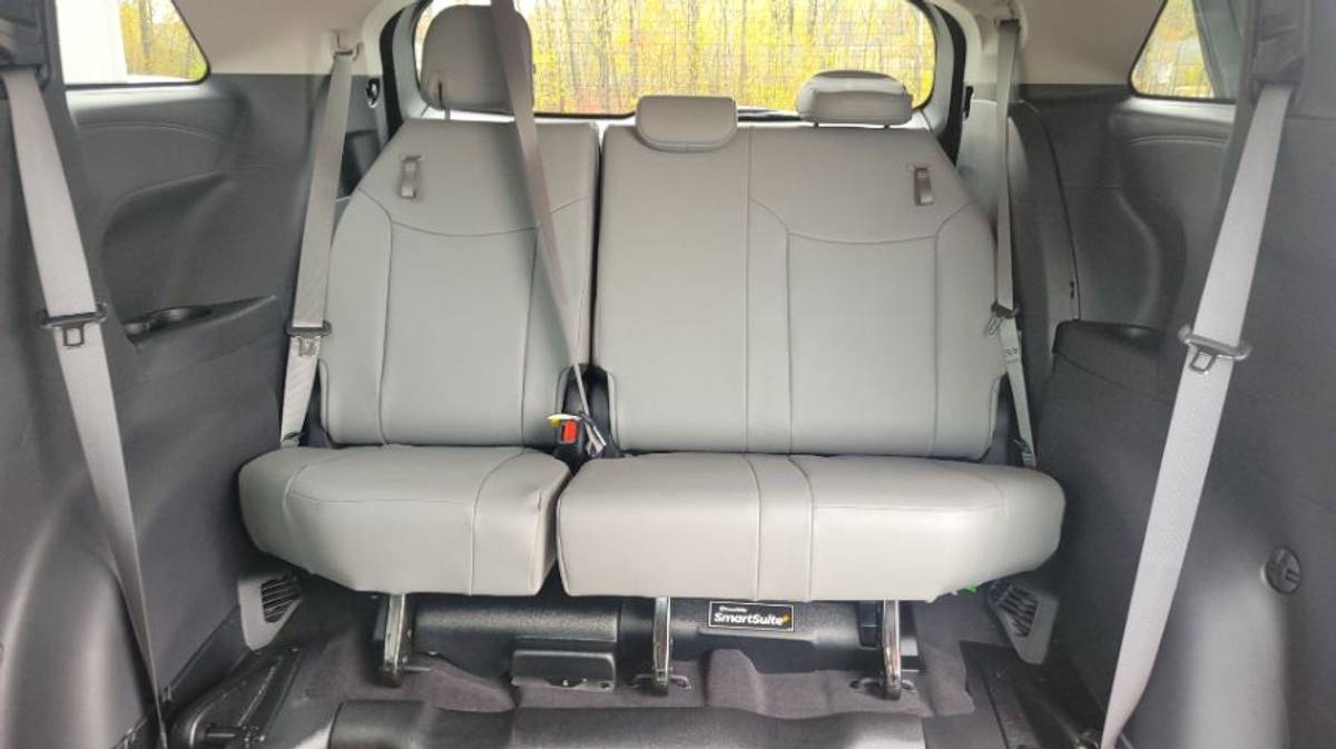 2025 TOYOTA SIENNA - Image 9