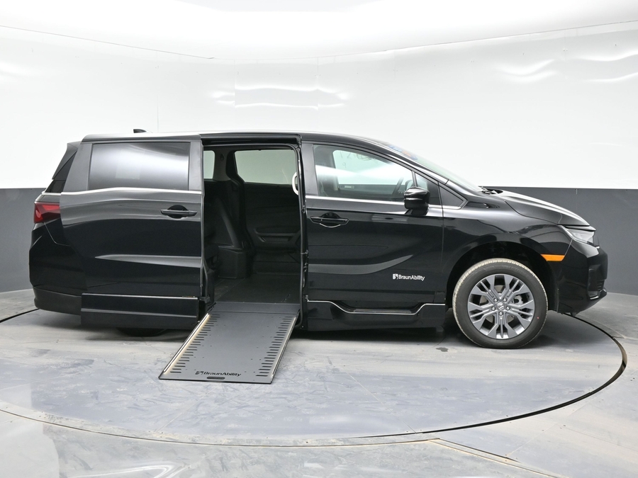 New 2026 Honda Odyssey Touring - BraunAbility Side Entry In Floor Automatic Ramp