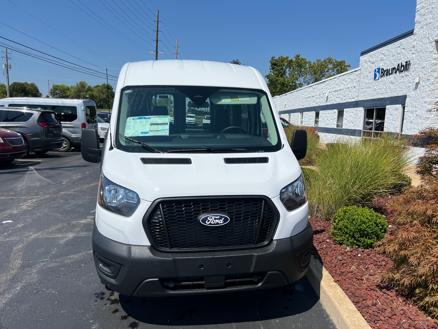 New 2026 Ford Transit 150 - Driverge Commercial Side Entry Lift Automatic Ramp