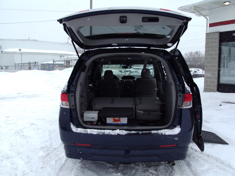 Used 2016 Honda Odyssey EX-L - VMI Side Entry Entry In Floor Automatic Ramp
