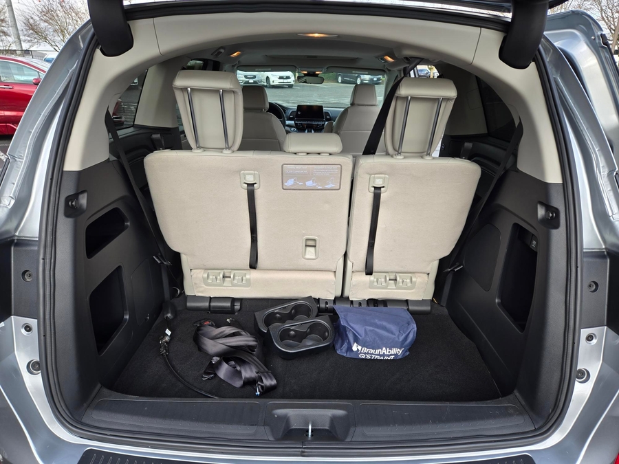 Used 2025 Honda Odyssey EX-L - BraunAbility Side Entry Entry In Floor Automatic Ramp