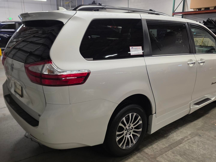 Used 2019 Toyota Sienna XLE - BraunAbility Side Entry Fold Out Automatic Ramp
