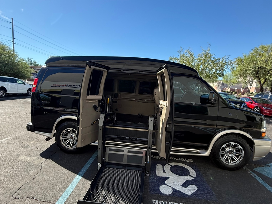 Used 2019 Chevrolet Express 2500 3dr Cargo Van - OTH Side Entry Lift Automatic Ramp