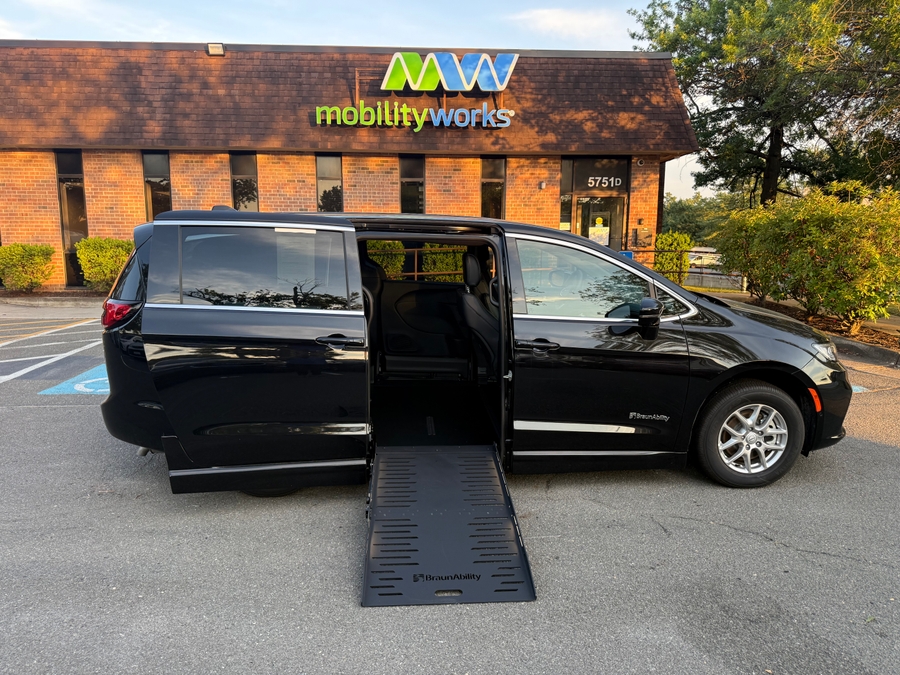 Black Chrysler Pacifica with Side Entry Automatic Fold Out ramp