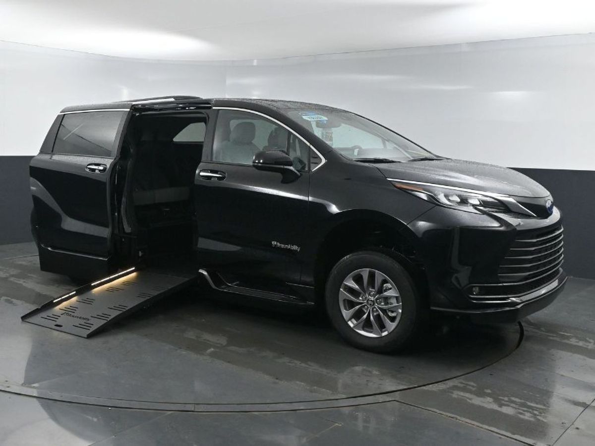 Black Toyota Sienna with Side Entry Automatic Fold Out ramp