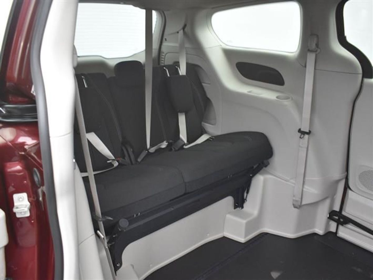 2023 CHRYSLER VOYAGER - Image 15