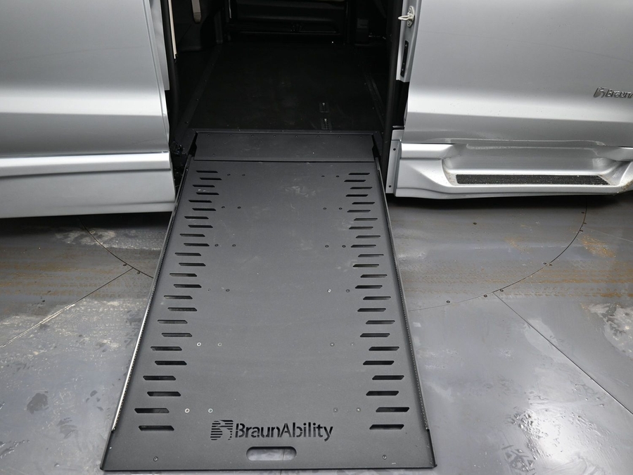 Used 2024 Chrysler Pacifica Touring L - BraunAbility Side Entry Entry In Floor Automatic Ramp