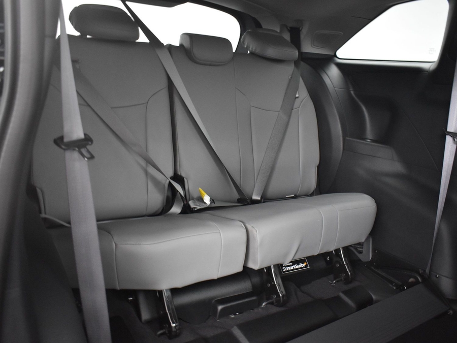 New 2025 Toyota Sienna Hybrid XLE Plus - BraunAbility Side Entry Entry Fold Out Automatic Ramp