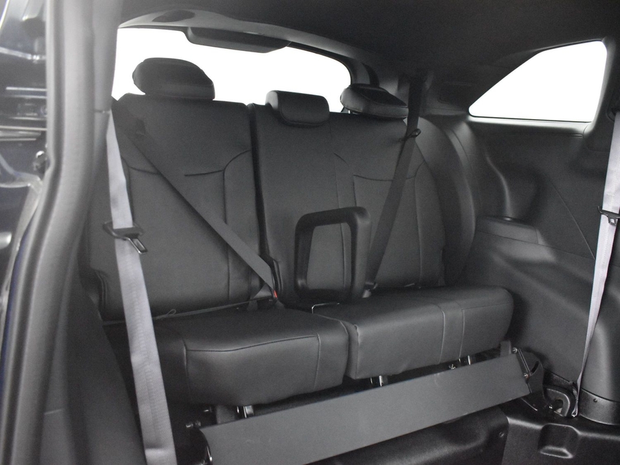 New 2025 Toyota Sienna Hybrid XSE Sport - BraunAbility Side Entry Entry Fold Out Automatic Ramp