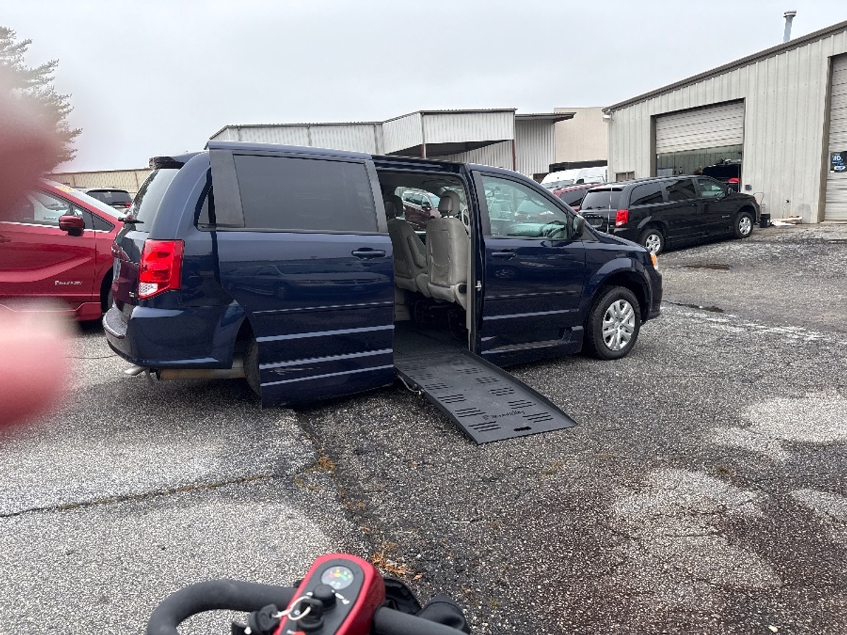 2017 Dodge Grand Caravan SE