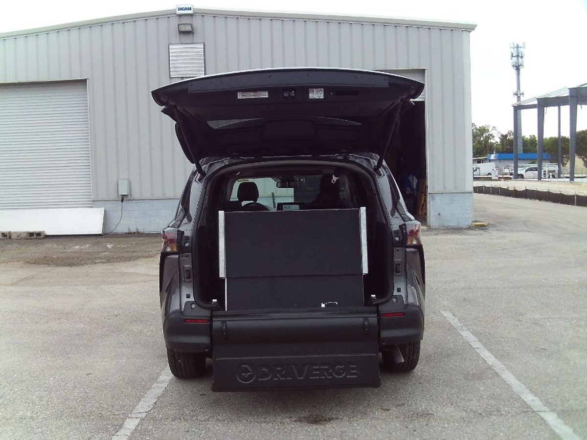 2024 TOYOTA SIENNA - Image 19