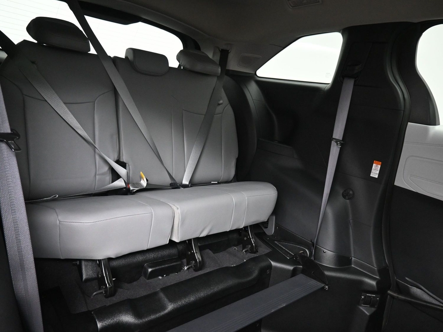 New 2025 Toyota Sienna Hybrid XLE Plus - BraunAbility Side Entry Entry Fold Out Automatic Ramp