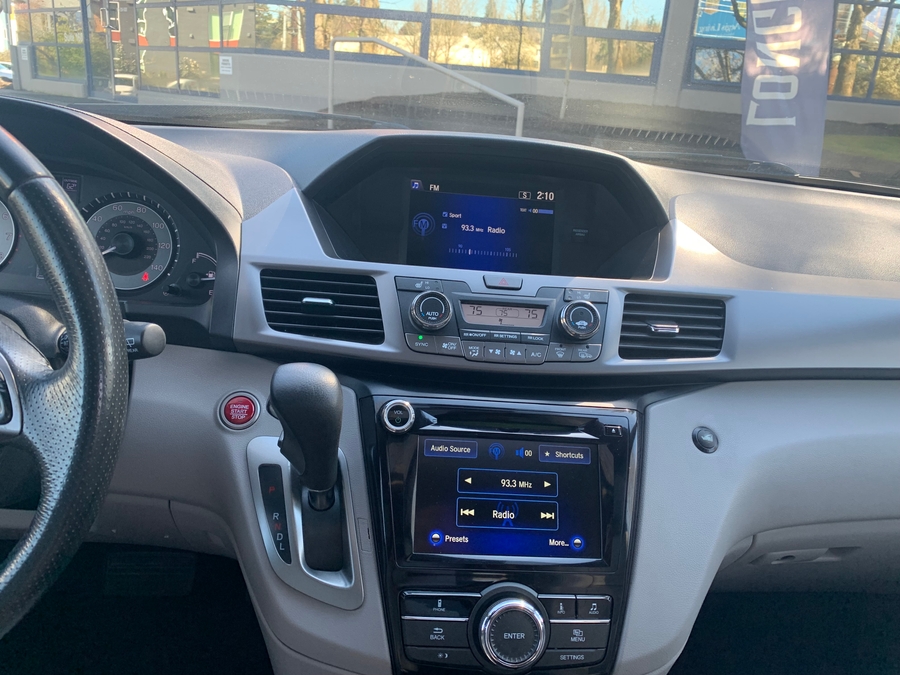 Used 2015 Honda Odyssey EX-L - VMI Side Entry Entry In Floor Automatic Ramp