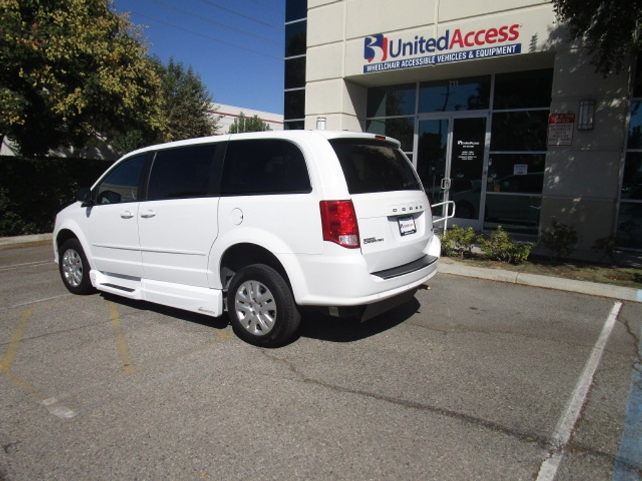 Used 2017 Dodge Grand Caravan SE - VMI Side Entry Entry In Floor Manual Ramp