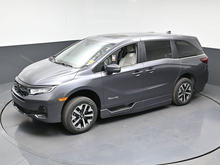 Grey Honda Odyssey image number 22