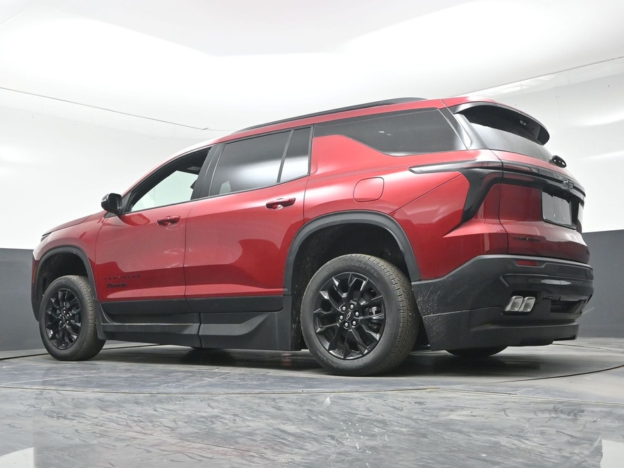 New 2026 Chevrolet Traverse 1LT Midnight - BraunAbility Side Entry In Floor Automatic Ramp
