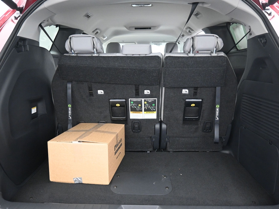 New 2026 Toyota Sienna Hybrid LE - BraunAbility Side Entry In Floor Automatic Ramp