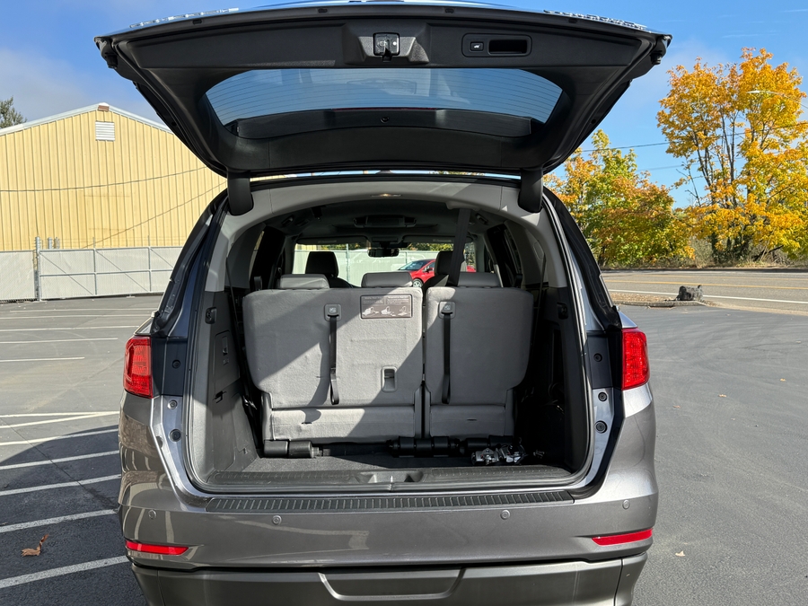 Used 2019 Honda Odyssey Elite - BraunAbility Side Entry Entry In Floor Automatic Ramp