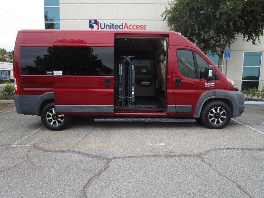 Used 2018 Ram ProMaster 2500 159 WB - TEM Side Entry Entry Lift Automatic Ramp